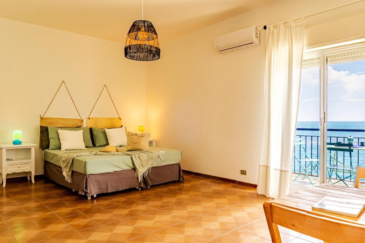 Mari Sea Home Giardini Naxos Exterior photo